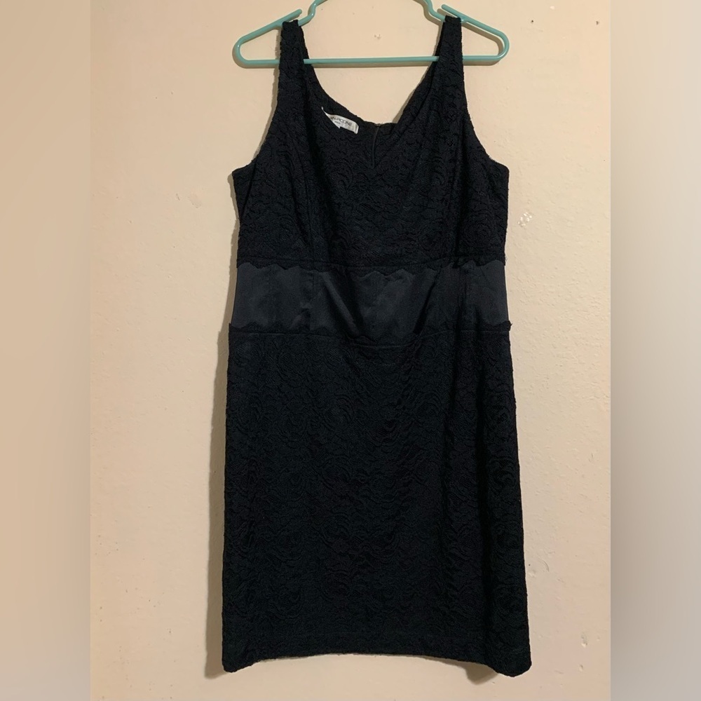 Evan-Picone Sleeveless Black Lace Cocktail Dress size 16